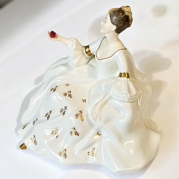 Vintage 1960s Royal Doulton Doll Figurine My Love HN 2339 White Gold - Picture 4 of 8